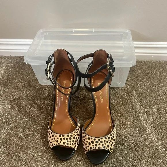 Animal Print Heels size 7.5 - Picture 6 of 6